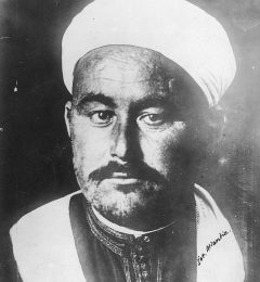 A black and white image of a man. It is the image of Abd El-Karim, leader of the Rifian people in their war against Spain.